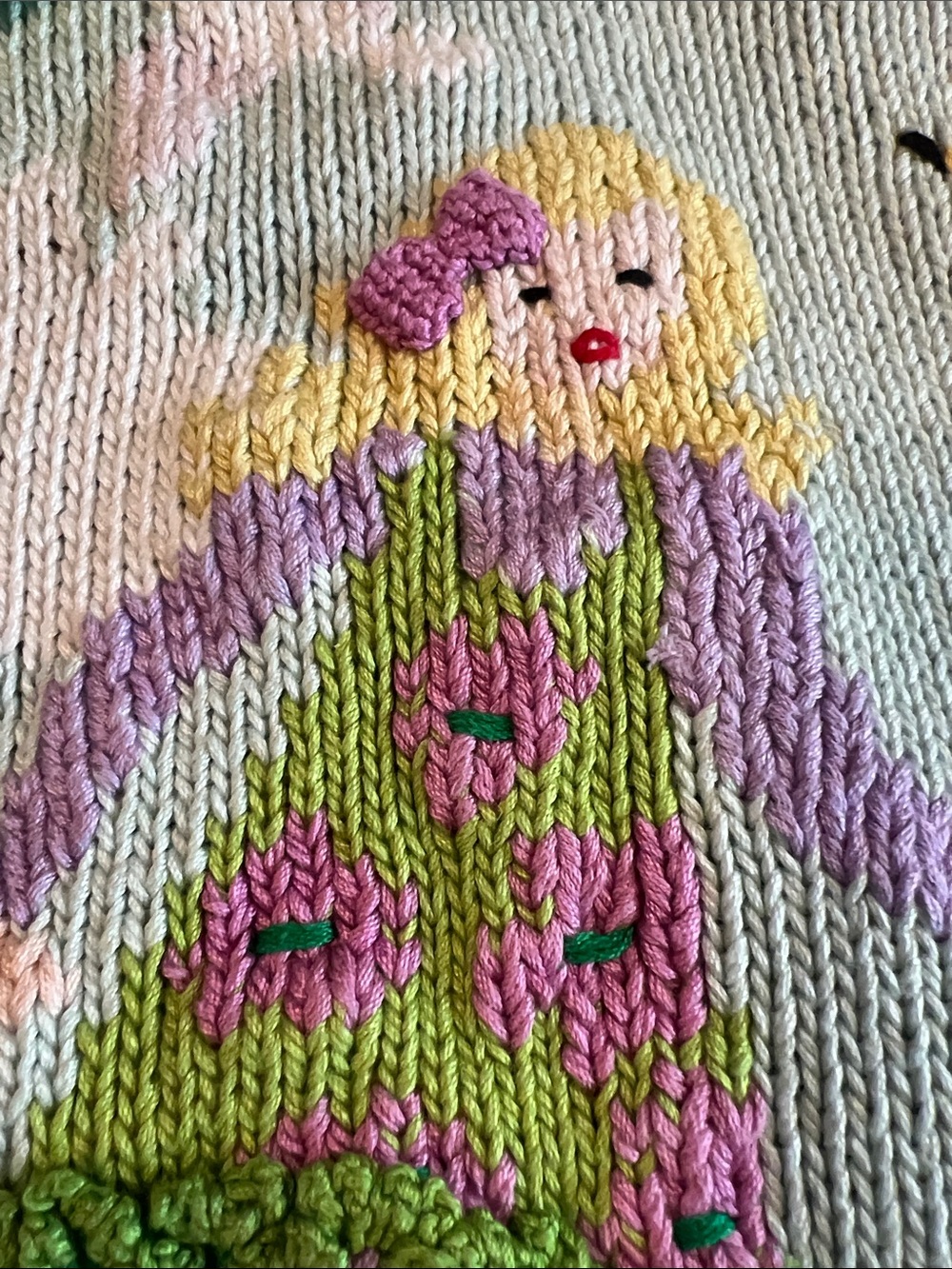 Berek - M, Hand-Knit Pastel Farm/Egg Hunt Scene Cardigan - Picture 8 of 12